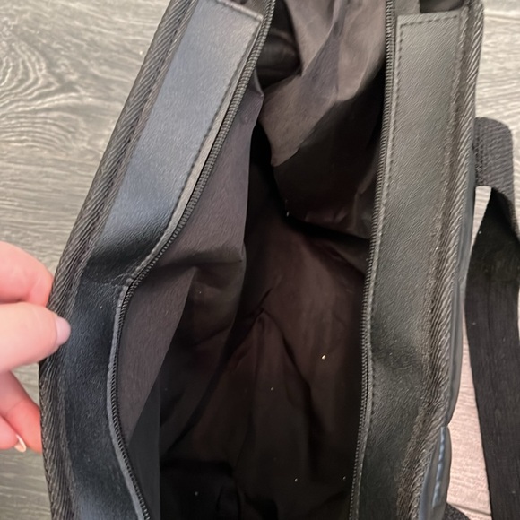 Black puffer shoulder tote medium - Picture 2 of 2